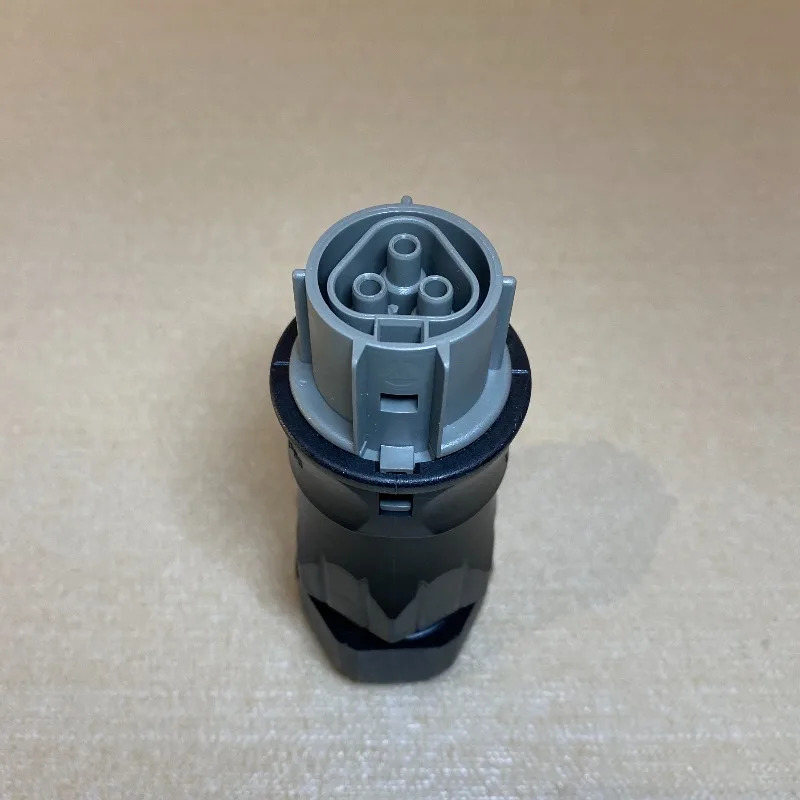 커넥터 도킹 32A 600V 고보호등급IP6X