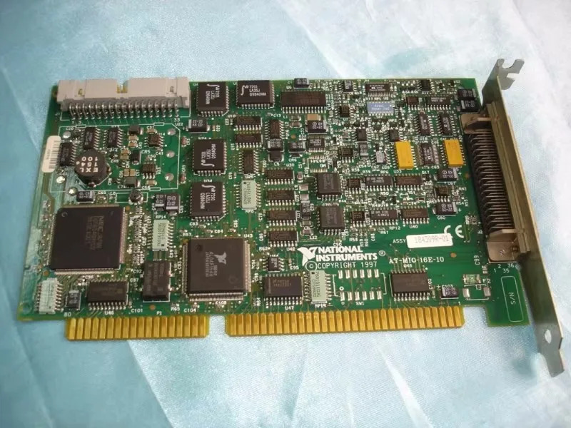 AT-MIO-16E-10 미국 NI 1999 데이터 세트 카드 0021