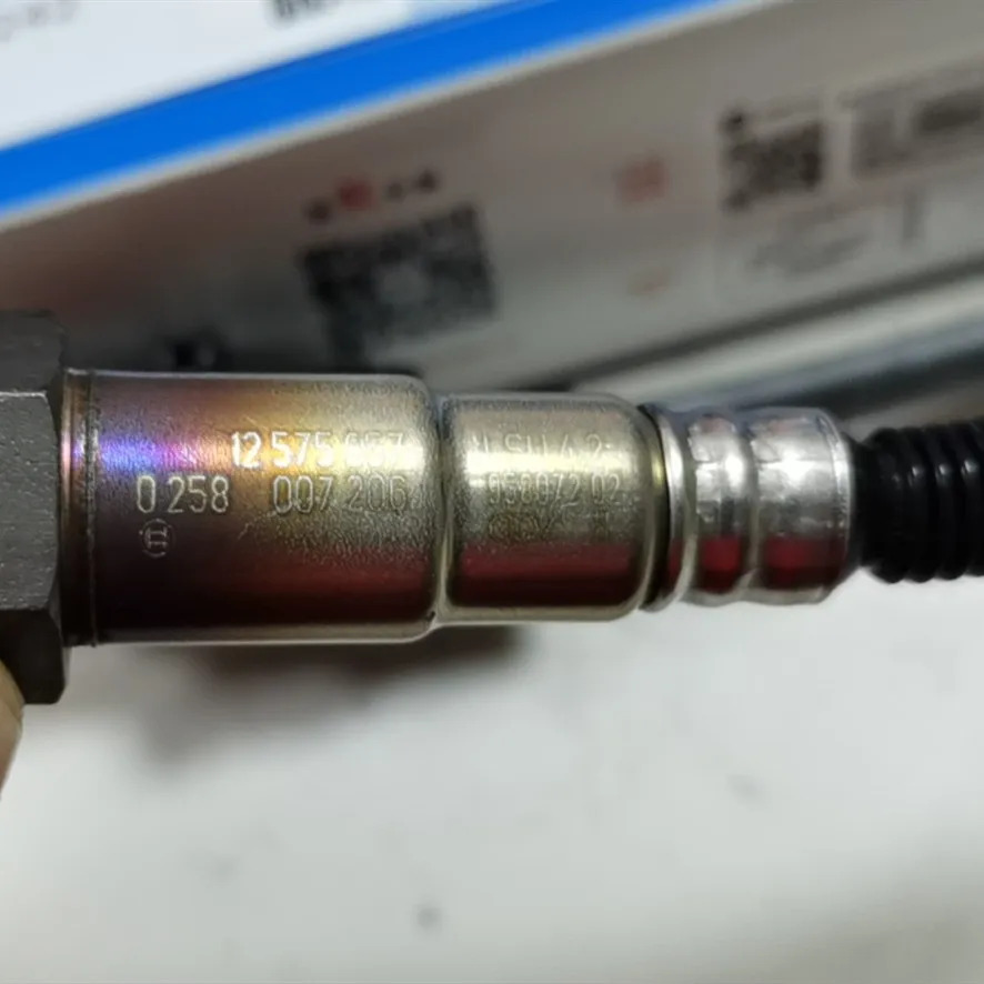 SINOTRUK HOWO 트럭 부품 612600190242 센서 0258007206