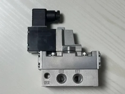 CKD 솔레노이드 밸브 4F430-10-DC24V 4F430-10-AC110V 4F410-10-M2-AC110V 4F430-10-L-AC110V 4F450-10-DC24V 4F4