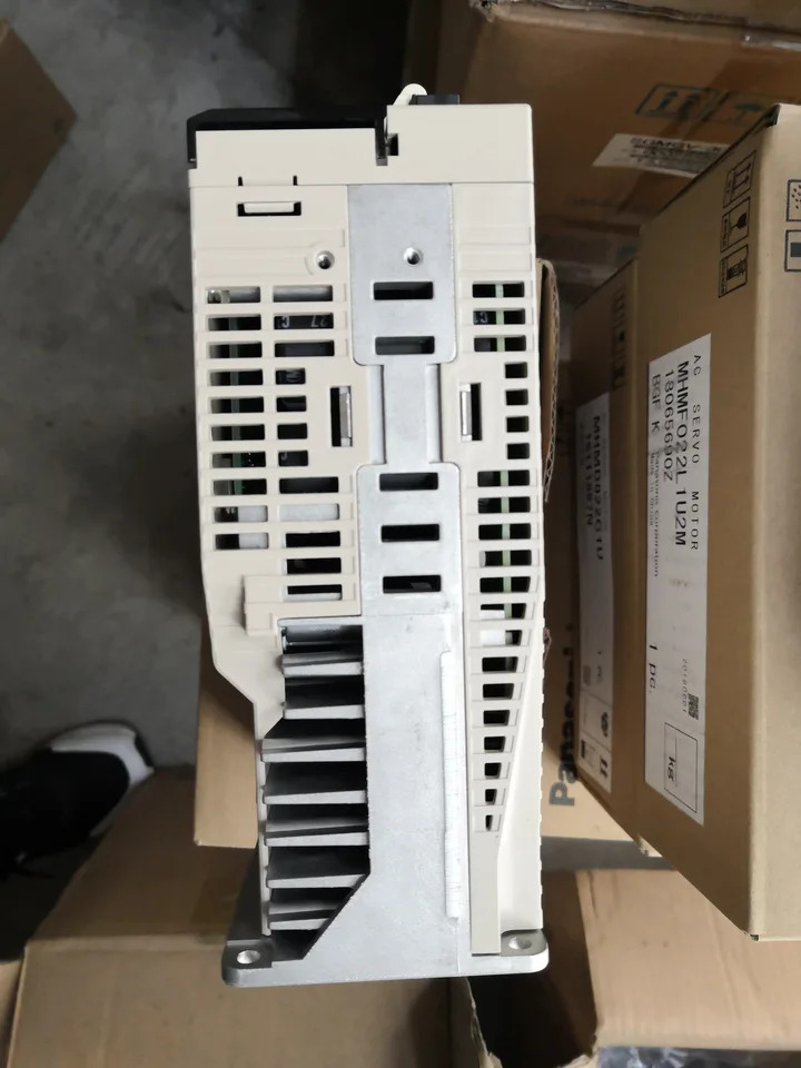 SGDV-3R8A05A Yaskawa 드라이브 포장 공급