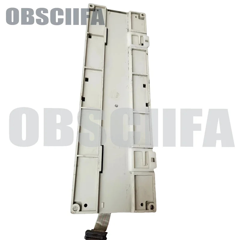 원본 FX2N-80MR-001 FX2N-80MT-001