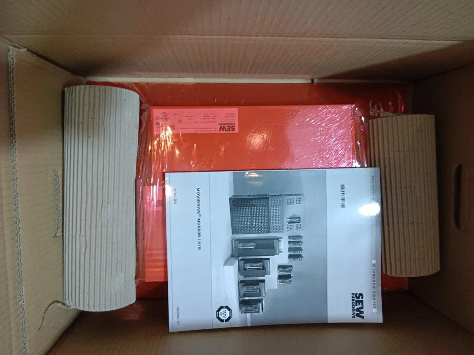유로드라이브 MOVIDRIVE MDX61B-0040-5A3-4-00 부품 08279608