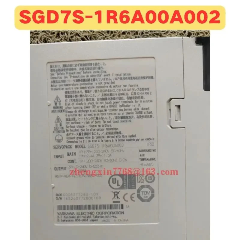 오리지널 SGD7S-1R6A00A002 서보 드라이브 SGD7S 1R6A00A002 신