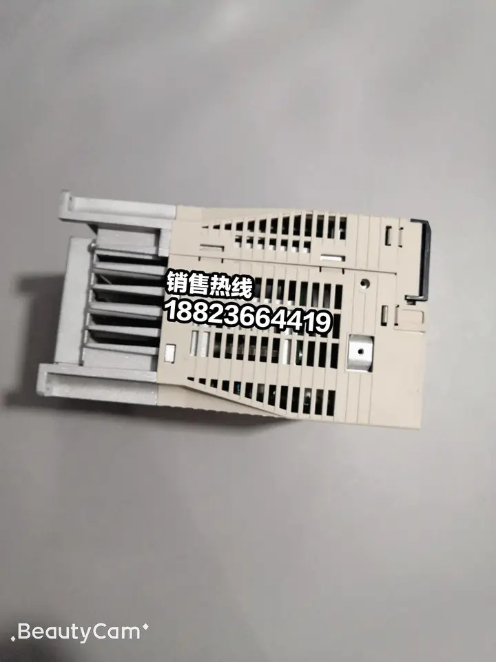 Yaskawa 서보 드라이브 포장 SGDV-200A01A/SGDV-200A01A002000