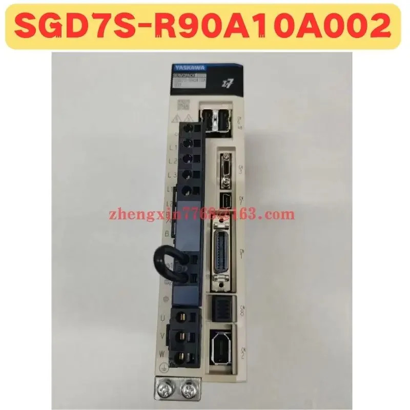 오리지널 SGD7S-R90A10A002 서보 드라이브 SGD7S R90A10A002 신