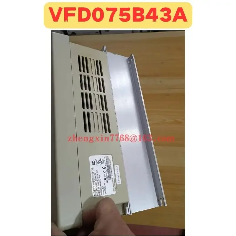 리퍼 주파수 변환기 정상 기능 완료 VFD075B43A