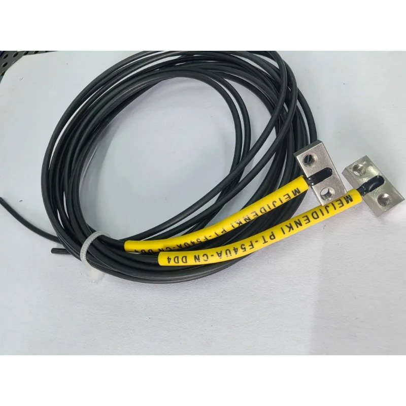 PT-F54UA-CN DD4 반대 광섬유 케이블 PT-F54UA PTF54UACN