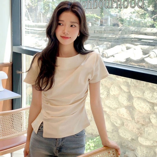 아뜨랑스 트렌드데이 보트넥 라인 턱 셔링 반팔 티셔츠 ts5003