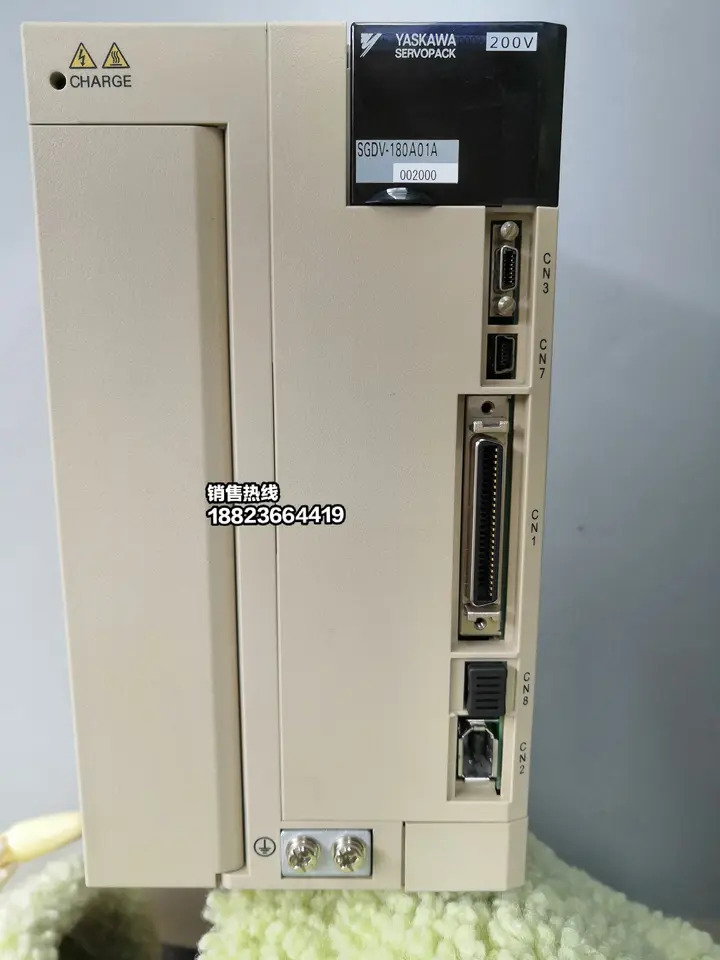 Yaskawa 서보 드라이브 SGDV-180A01A00200 SGDV-180A11A