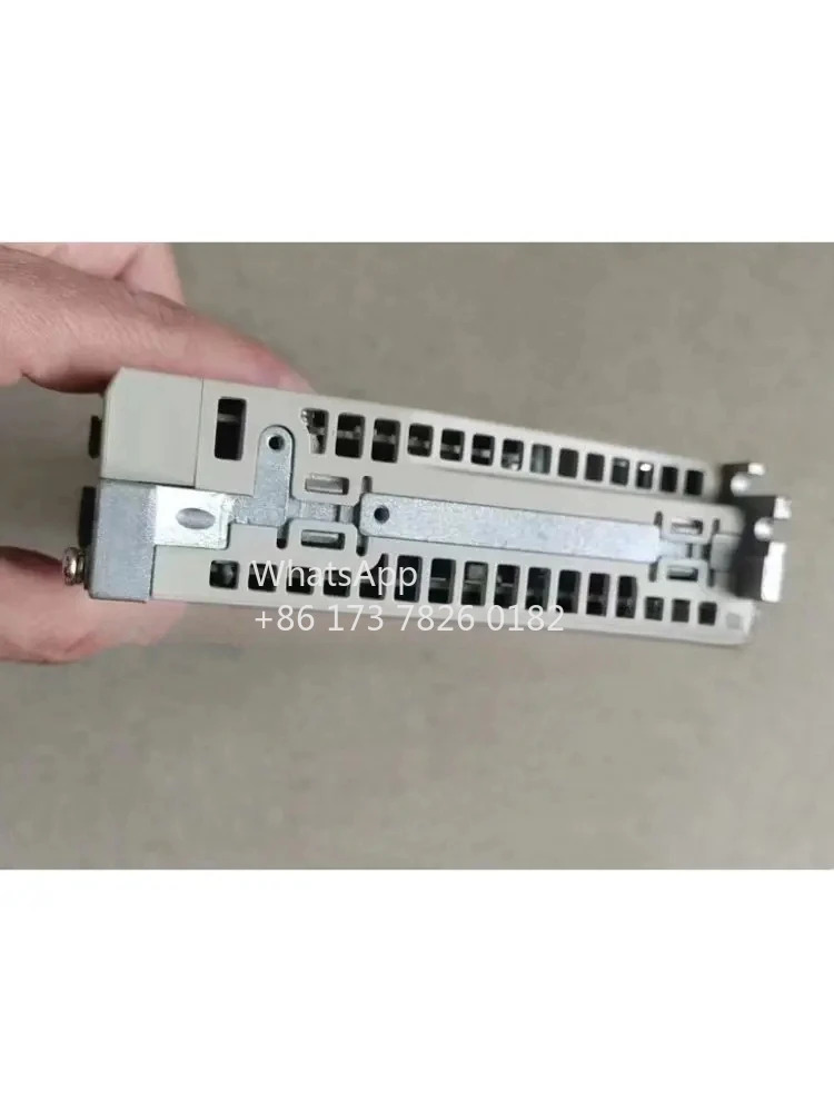 SGD7S-R90A20A 리퍼 서보 드라이브 100W 기능 OK