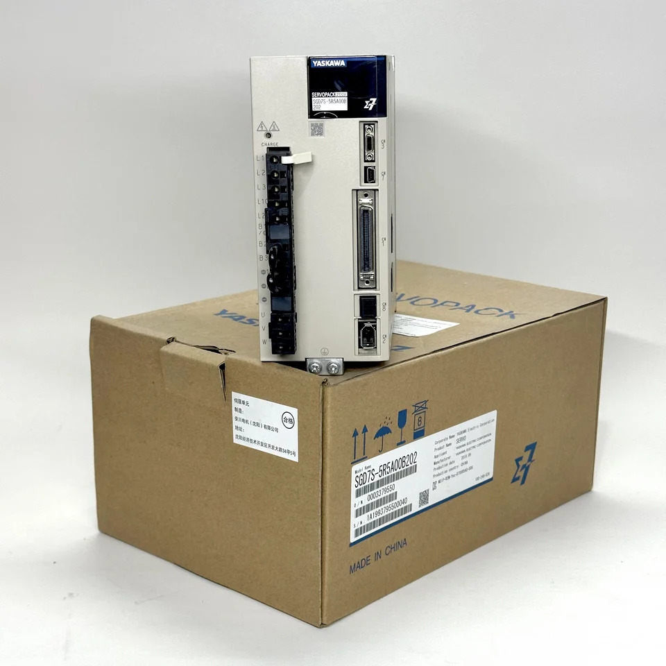 YASKAWA 서보 드라이브 SGD7S-5R5A00B202 SGD7S-5R5A10B202 SGD7S-7R6A00B202 SGD7S-7R6A10B202