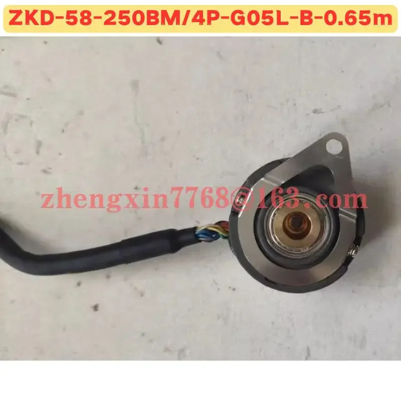 리퍼 인코더 ZKD-58-250BM/4P-G05L-B-0.65m 정상 기능 완료