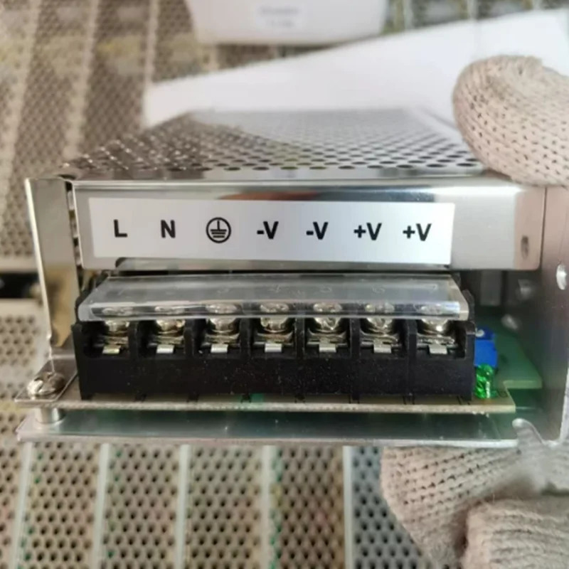 XP 12V8.33A 100W VCS100US12 48V2.08A VCS100US48새 원본 전원공급장치