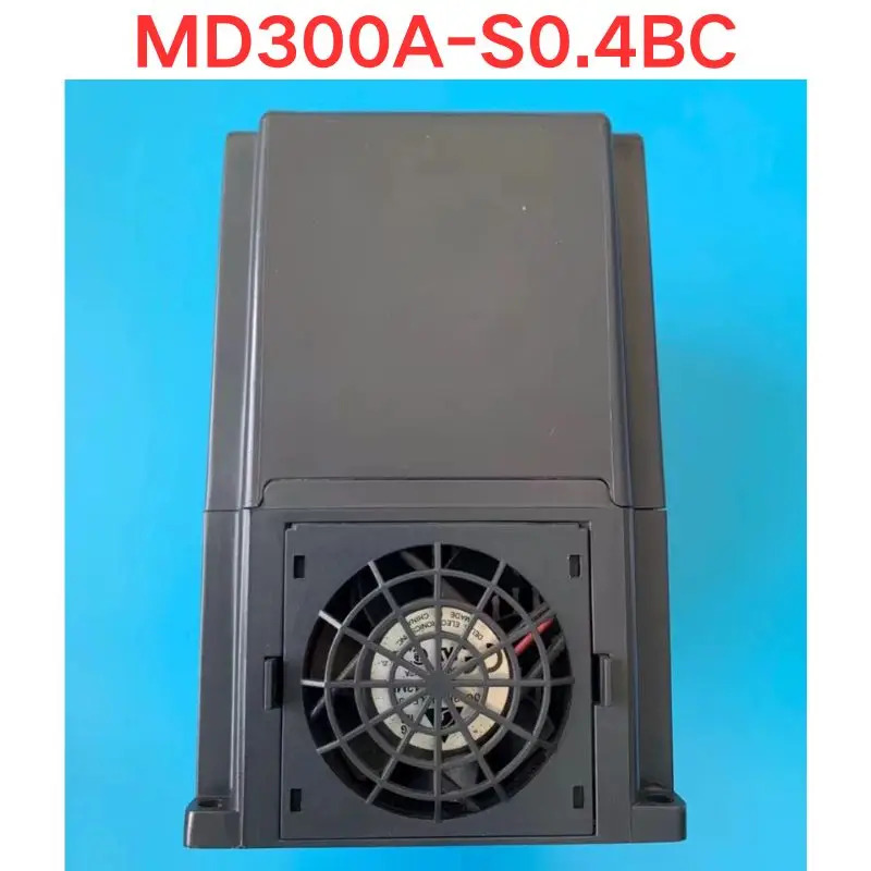 리퍼 Inovance MD300A-S0.4BC 주파수 변환기 0.4KW 기능 OK