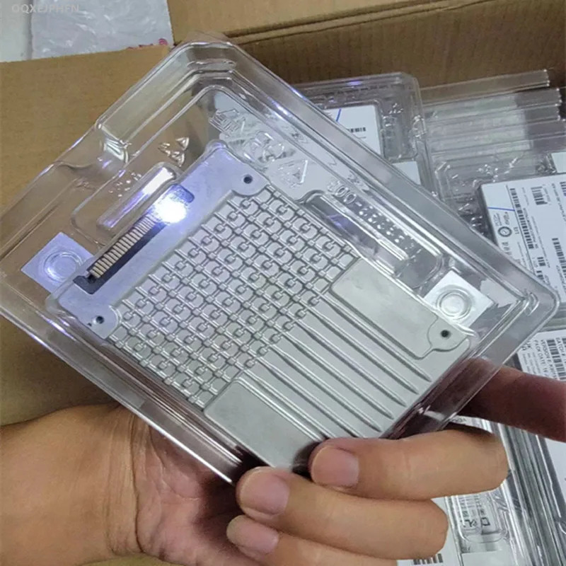 0TJ9T4 SSDPF2KE064T9TP TJ9T4DELL intel호환 SSD D7-P5600 6.4TB 2.5 NVME PCIE새 솔리드 스테이트 드라이브