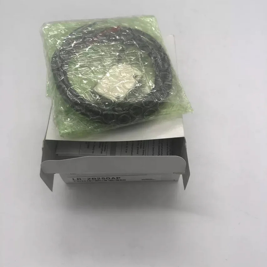 키엔스레이저 센서 LR-ZB250AP 10-30V DC 250mm 거리 2m 길이 신