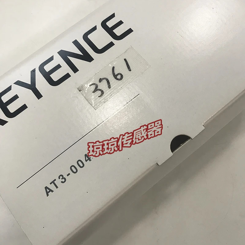 오리지널 AT3-004 KEYENCE 변위센서