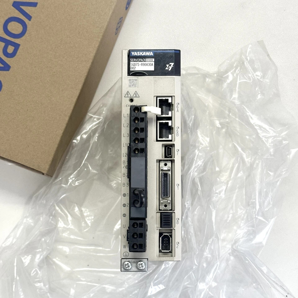 YASKAWA 서보 드라이브 SGD7S-R90A00A002 SGD7S-R90A10A002 SGD7S-R90A30A002 SGD7S-1R6A00A002 SGD7S-1R6A10A00