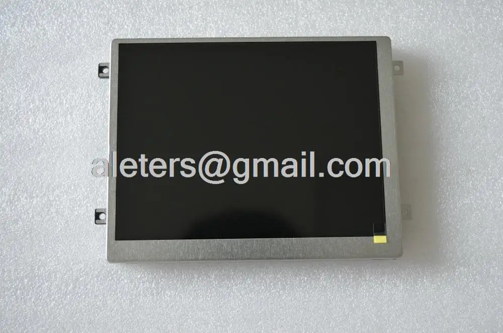 LCD 패널 LQ064V3DG06