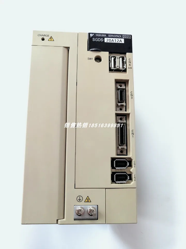 SGDS-20A12A Yaskawa 서보 드라이브 포장