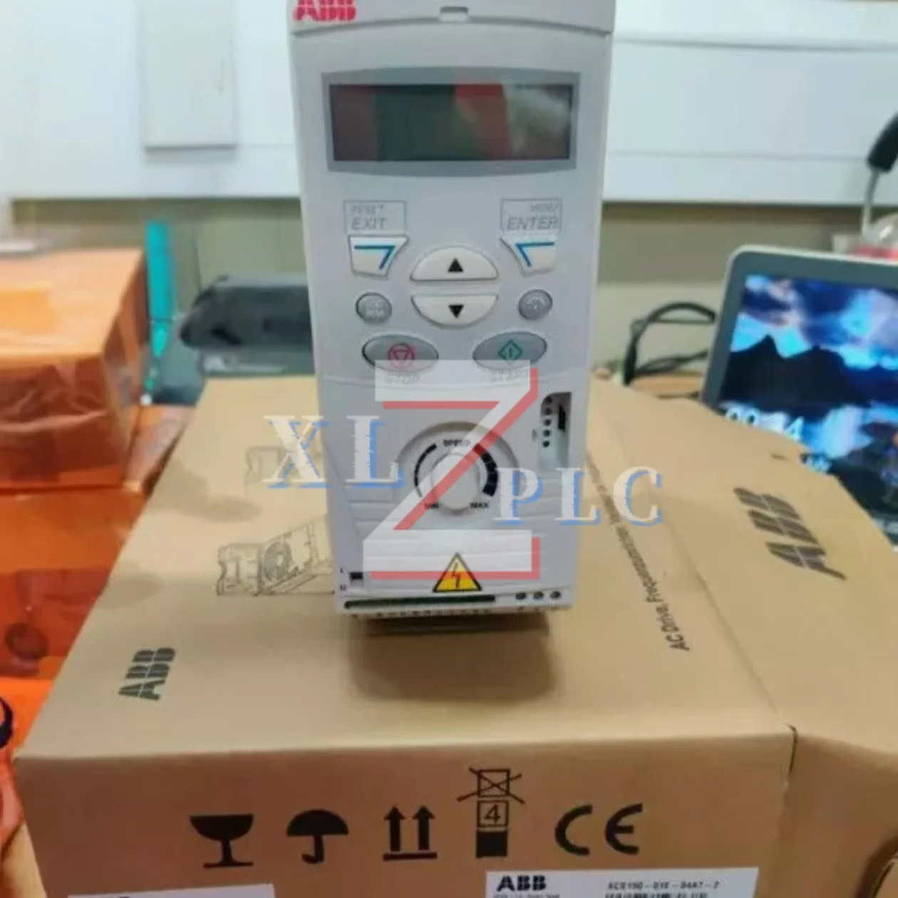 주파수 변환기 ACS150-01E-02A4-2 ACS150-01E-04A7-2 신규 입고