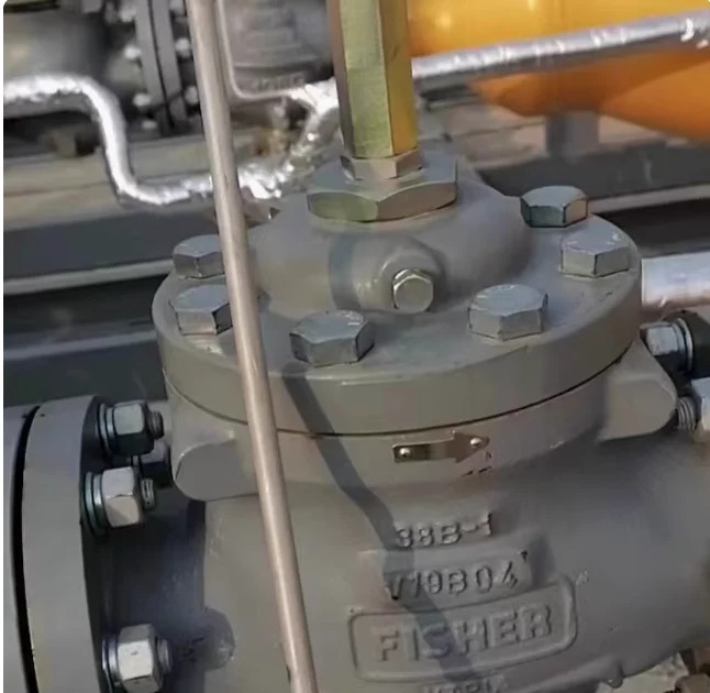FISHER EZR 감압밸브 명령 조절기 CASH DN40 1-1/2