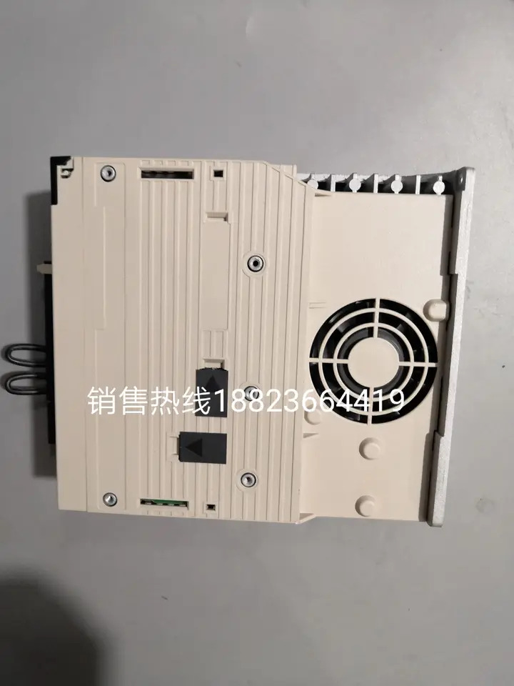 SGDV-5R5A15A/SGDV-3R8A15A 서보 드라이버 환영합니다
