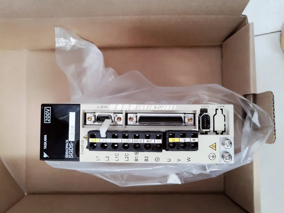 SGDS-02A05A Yaskawa 서보 드라이버 포장