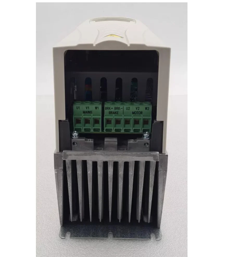 ACS550-01-015A-4 AC 드라이브 주파수 변환기 신 인버터