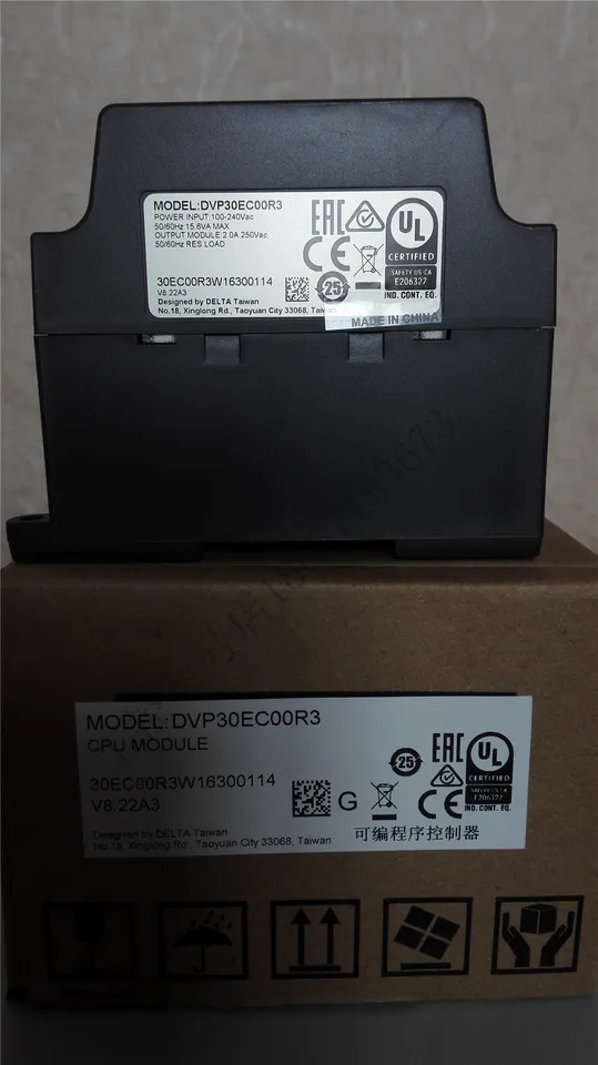 오리지널 델타 PLC 호스트 DVP30EC00T3 DVP30EC00R3 포장