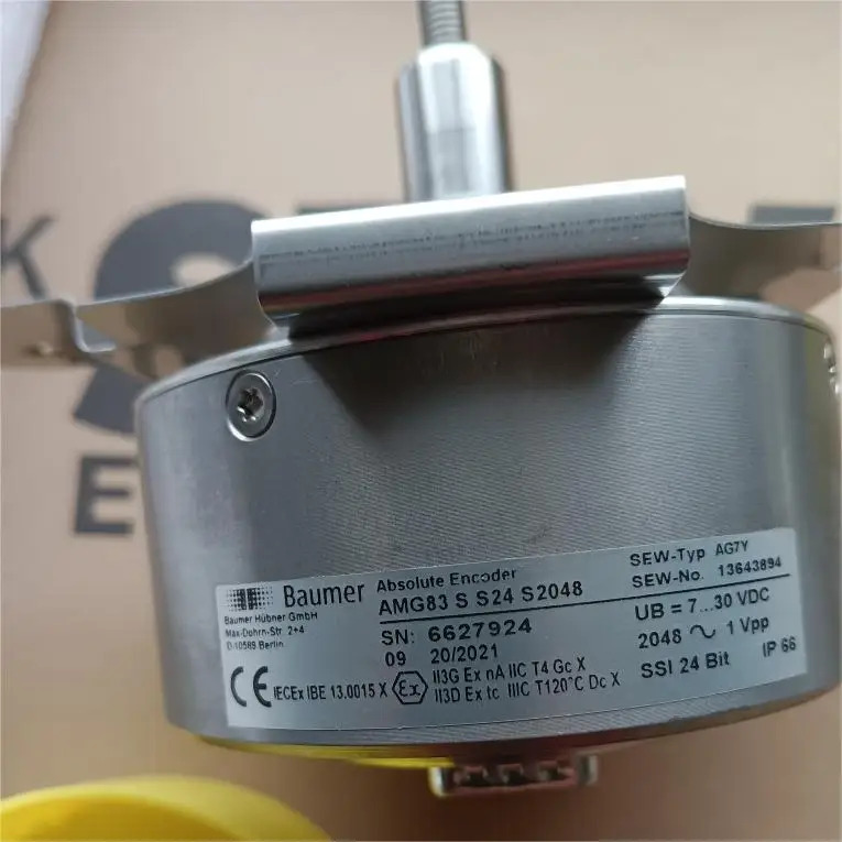 Baumer SEW Eurodrive AMG83 S S24 S2048 AMG83SS24S2048 앱솔루트 인코더 AG7Y 부품 13643894 없음 신