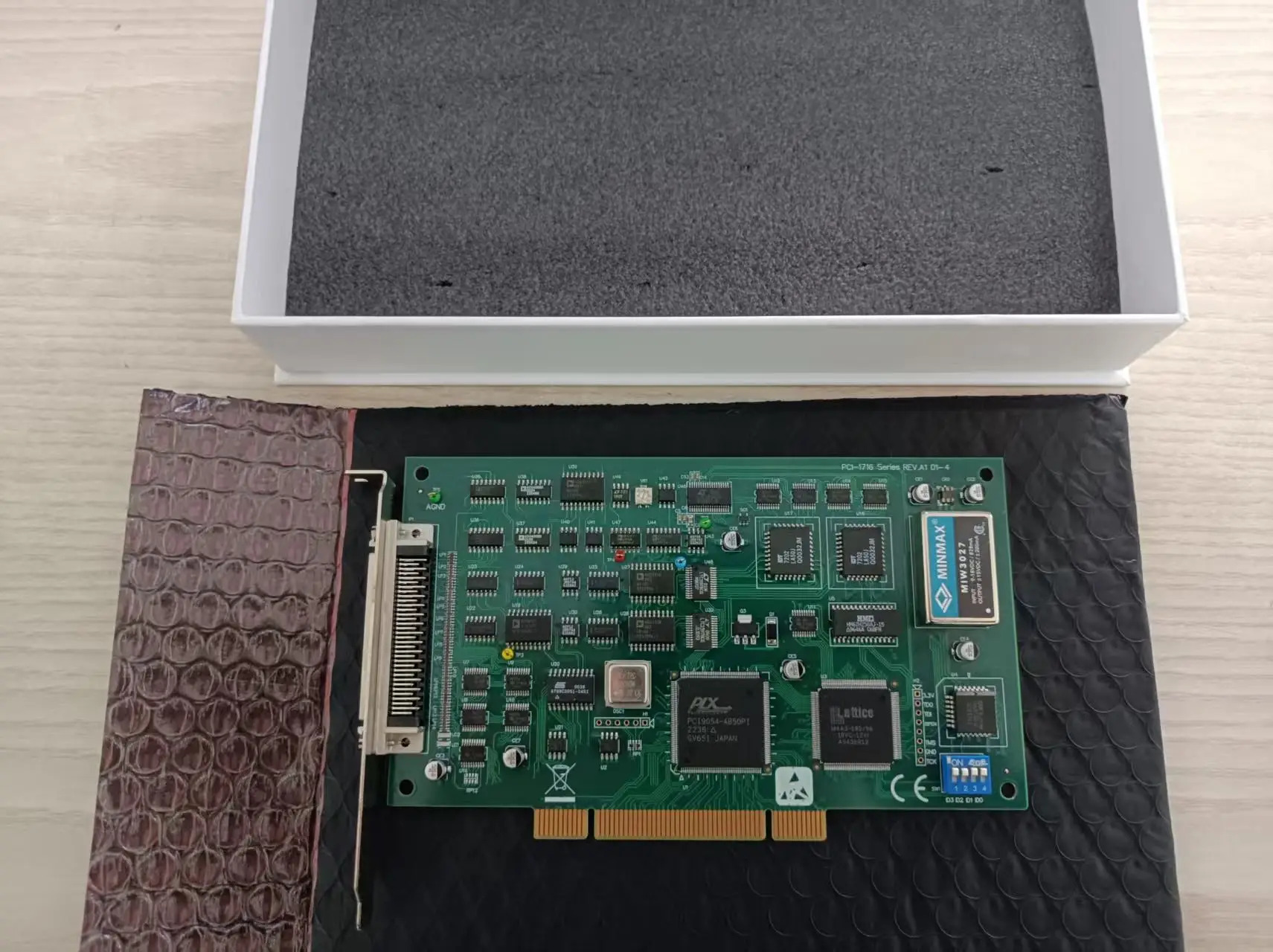 PCI-1716-AE 카드 16채널 아날로그 입력 고해상도 데이터 수집