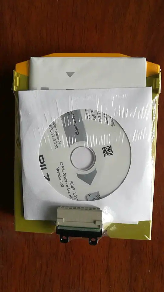 PNOZ Mi1p 납품 773400 PN0Z MI1P Pilz 안전 릴레이 포장