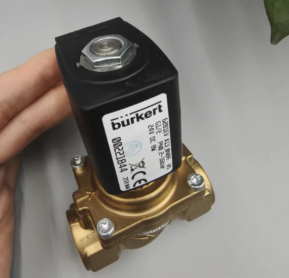 Burkert 솔레노이드 밸브 6281EV A 13.0 NBR M5 G1/2 24VDC 00221844