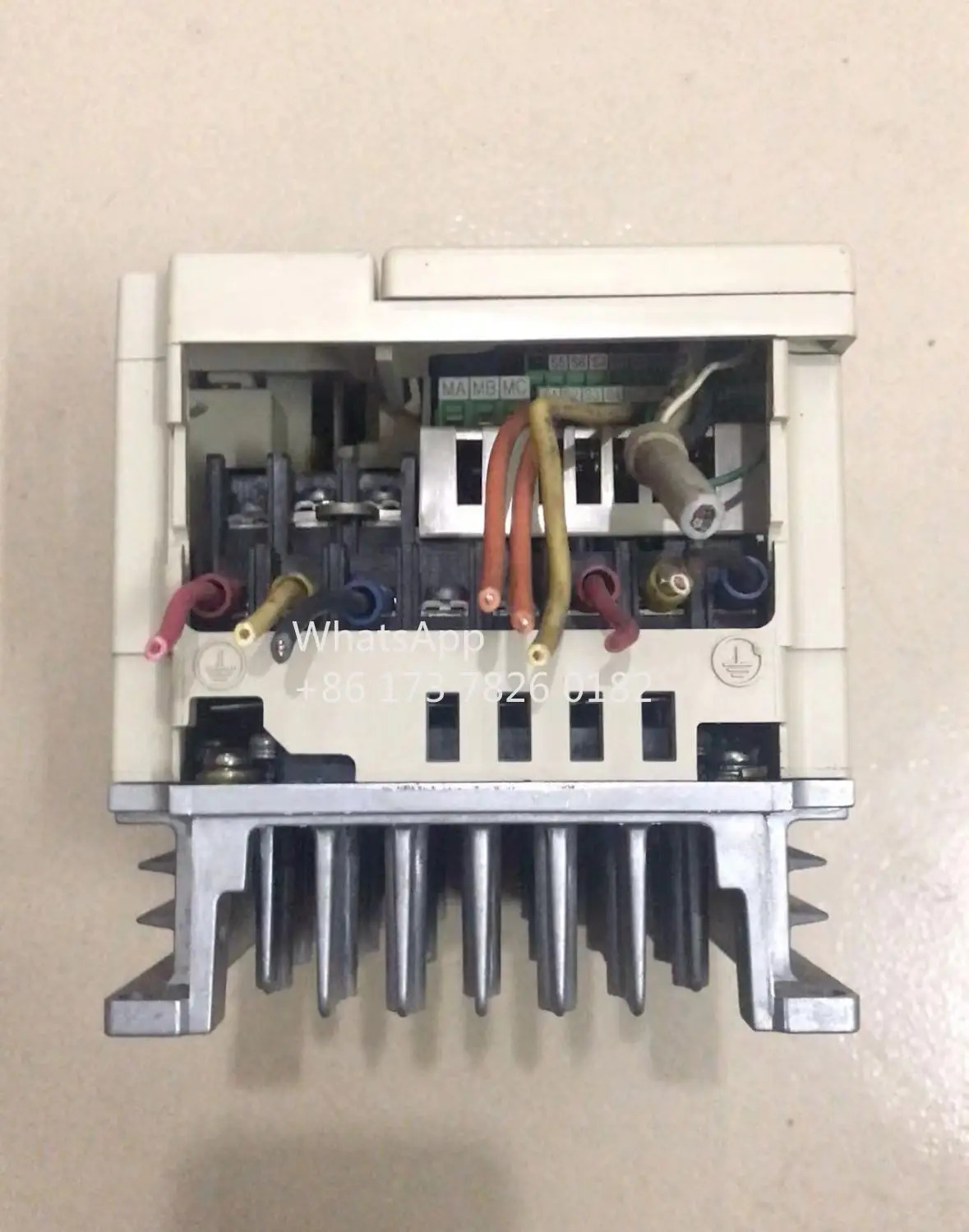 CIMR-V7AT40P4 리퍼 VS-606V7 인버터 0.4kW 기능 OK