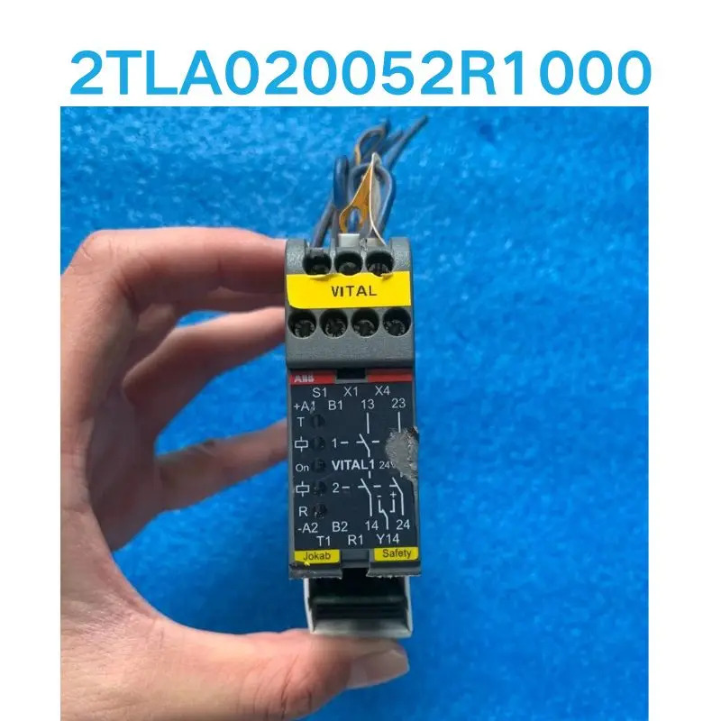 안전 릴레이 제어 장치 리퍼 OK 2TLA020052R1000