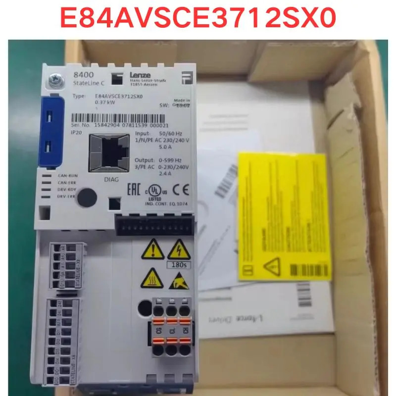 오리지널 E84SCE3712SX0 주파수 변환기 0.37KW 220V