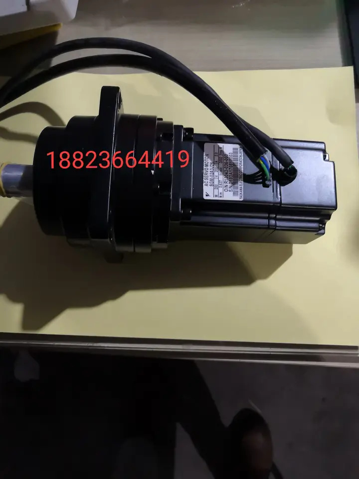SGM호환-02A3J26 Yaskawa 서보모터 오리지널
