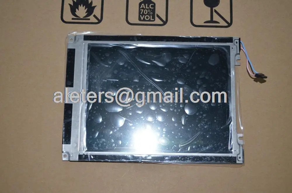 LCD 패널 LM8V302R