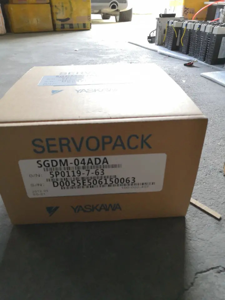 SGDM-04ADA Yaskawa 서보 드라이버 포장