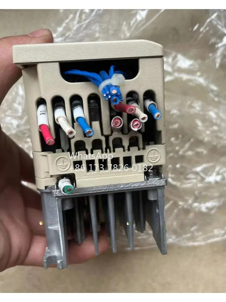 CIMR-VA2A0004BAA 리퍼 V1000 인버터 0.75kW/0.4kW 기능 OK