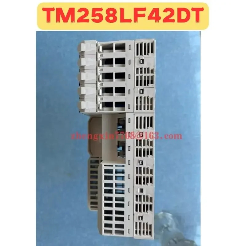 리퍼 PLC TM258LF42DT 정상 기능 완료
