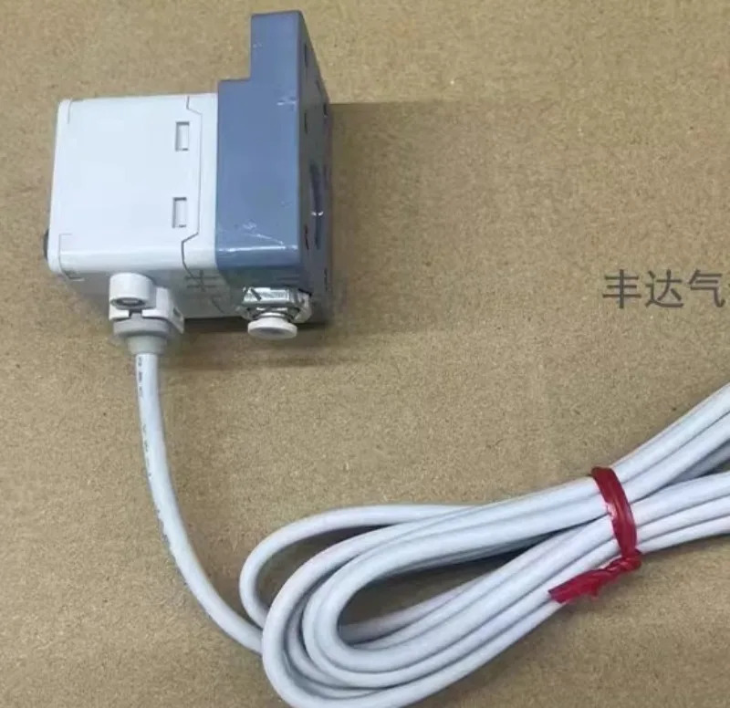 일본 압력 스위치 ISE40A-C6/C4-T/R ZSE40AF/ZSE40A-W1-R-M-X501