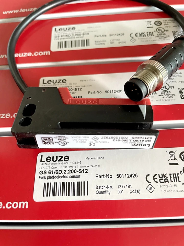 LEUZE 슬롯 스위치 GS 61 6d.2 200-S12 61/6.2