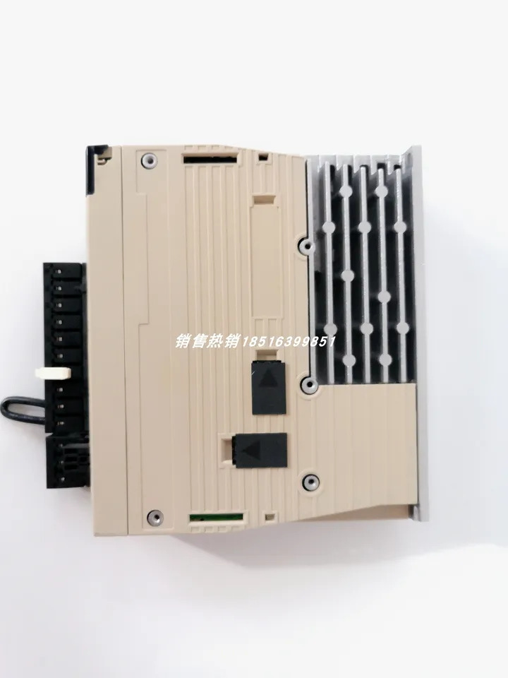 Yaskawa 서보 드라이브 SGDV-R70A11A SGDV-R70A01A SGDV-R70A15A