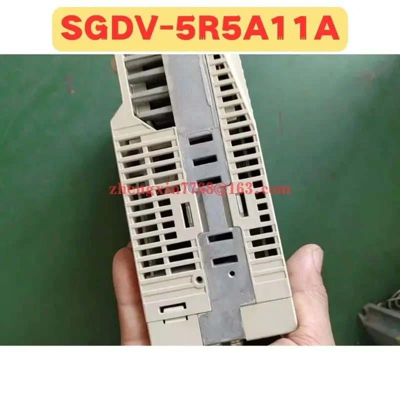 리퍼 서보 드라이브 SGDV-5R5A11A 정상 기능 완료 SGDV 5R5A11A