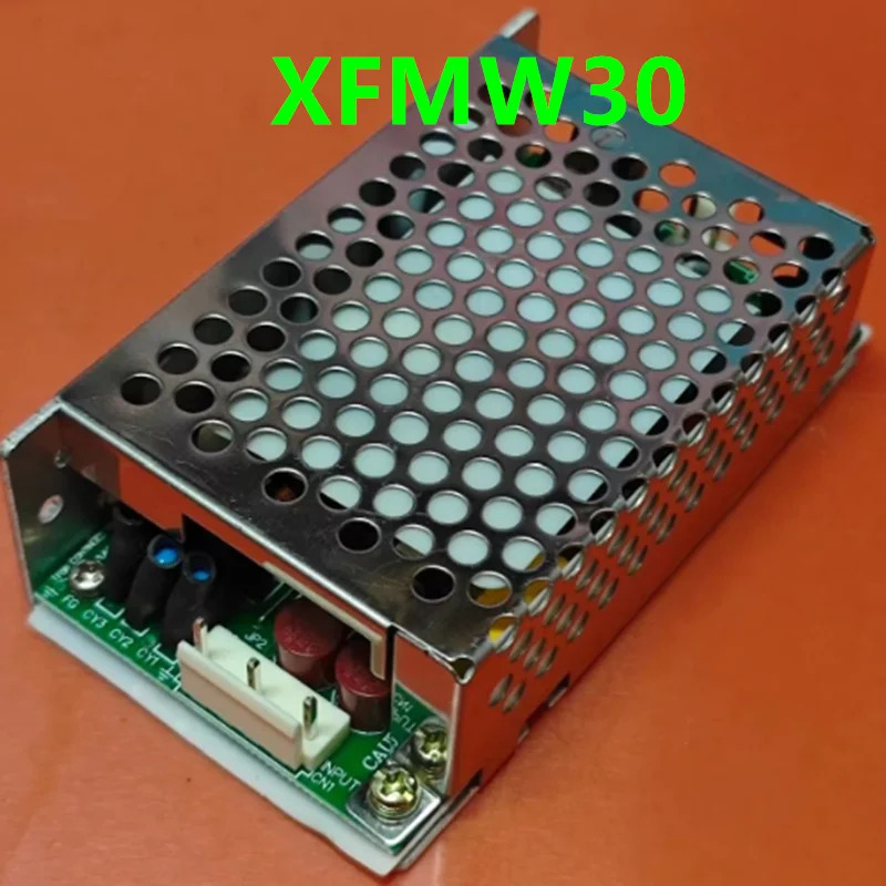 XUnewpower SMA30-220S18M 18V1.4A 전원공급장치 XFMW30거새 원본 PSU 새 처럼 작동