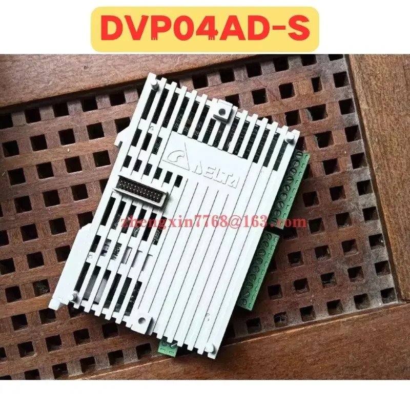 리퍼 PLC 모듈 DVP04AD-S DVP04AD S 정상 기능 완료