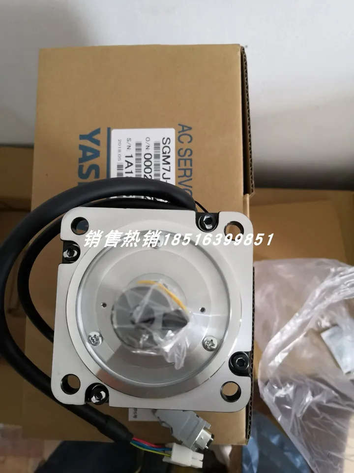 SGM호환7J-08A7C6S Yaskawa 서보모터 포장